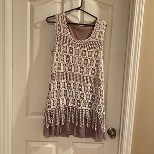 Dust rose dress with crotchet overlay. Entro